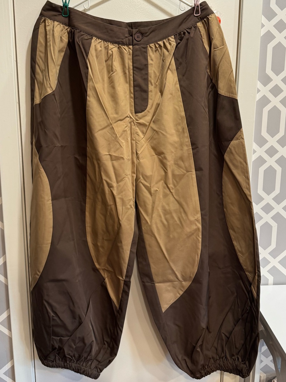 NWT 0XL Cider Two-Tone Brown and Tan Jogger Pants